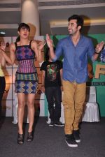 Ranbir Kapoor, Priyanka Chopra at Barfi promotions in R City Mall, Kurla on 8th Sept 2012 (146).JPG
